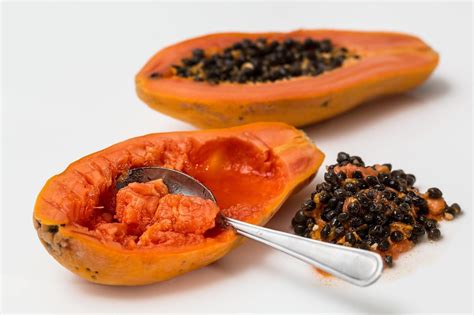 What Does Papaya Taste Like Tasting The Tropics