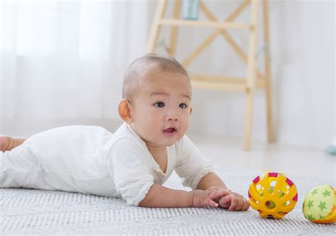 Ini Perkembangan Bayi Usia 0 6 Bulan Yang Perlu Diketahui