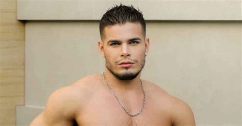 Ator pornô Rico Marlon dispara gay é quem sente atração por outro homem não quem tem