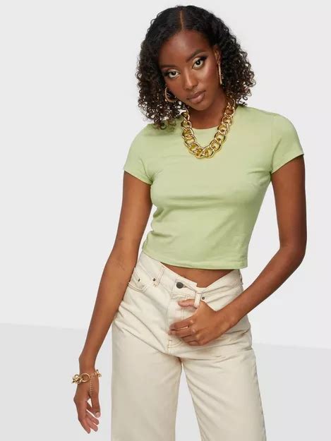 Buy Nelly Perfect Cropped Tee Light Green