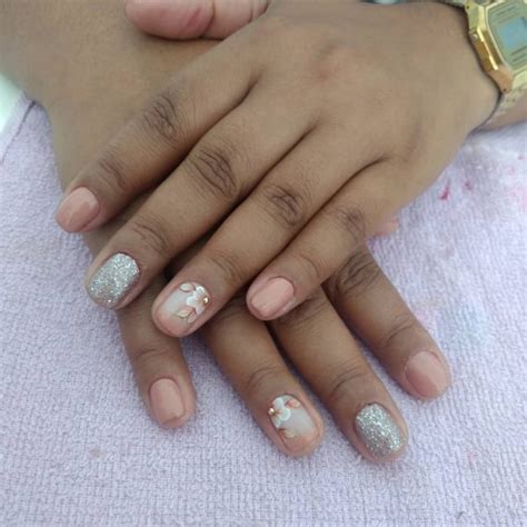 Unhas nude 50 inspirações que são pura elegância