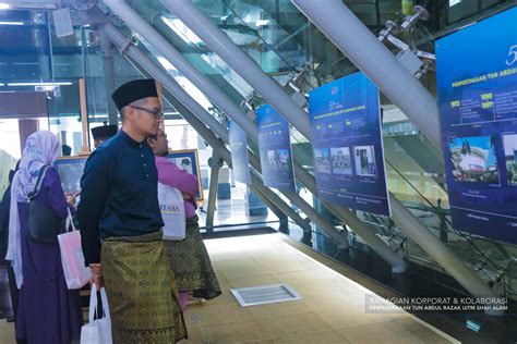 Majlis Perasmian Pameran Sejarah Penubuhan 39 Perpustakaan Uitm