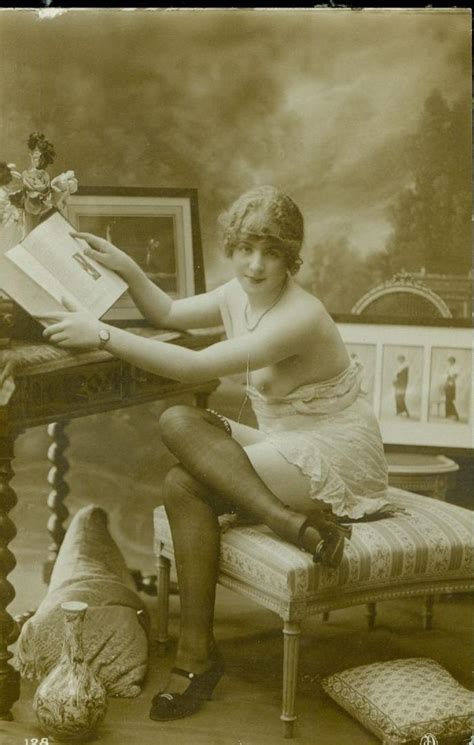 French Nude Woman Risque Nude Photo Postcard