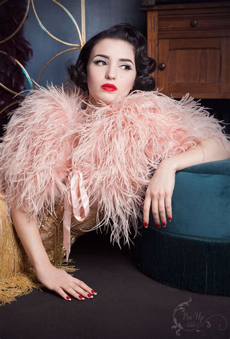 Ultra Ostrich Hollywood Glamour 1930s Vintage Style Harlow Wrap