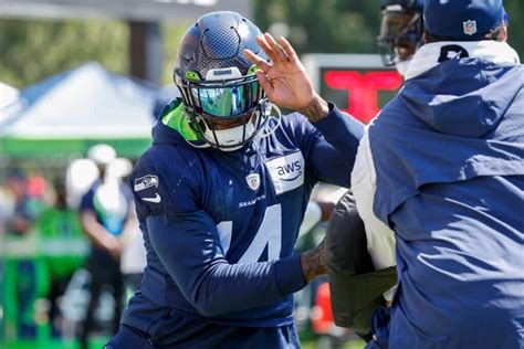 Seahawks Training Camp WRs And CBs Spar Plus More Notes From Day 1 In