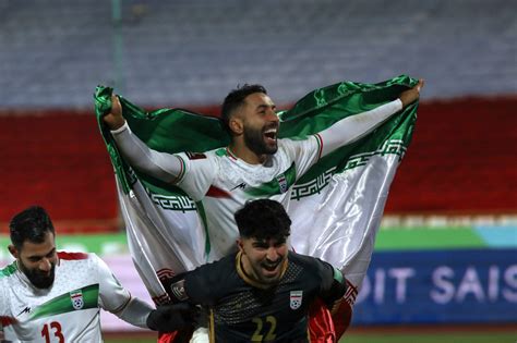 Download Iran National Football Team Players With Flag Wallpaper ...