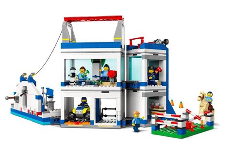 Train The Future Of Lego City With New Police Training Academy Set