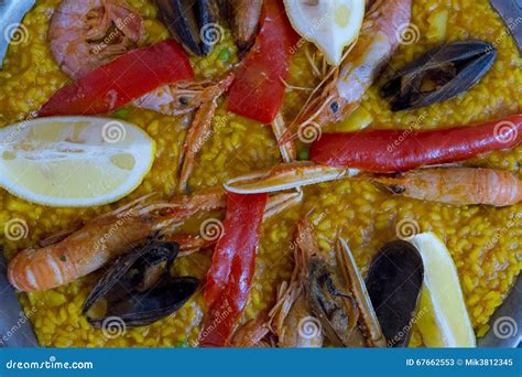 Paella Espa Ola T Pica Imagen De Archivo Imagen De Especialidad