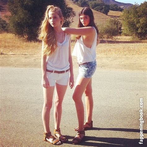 Stevie Wynne Levine Nude The Fappening Photo FappeningBook