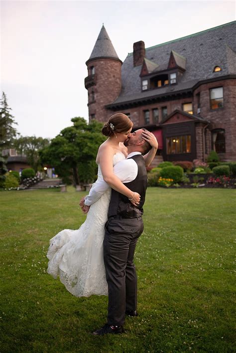 Belhurst Castle Wedding | Finger Lakes Wedding Photographer