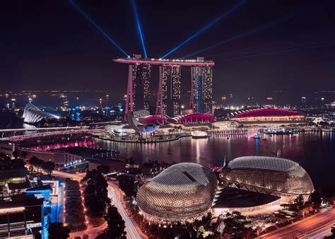 attractions  singapore  sightseeing fun honeycombers