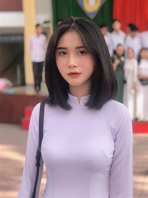 Ngỡ ngàng với vẻ đẹp trong veo của hot girl ảnh thẻ chưa tròn 18 tuổi Hạt giống tâm hồn