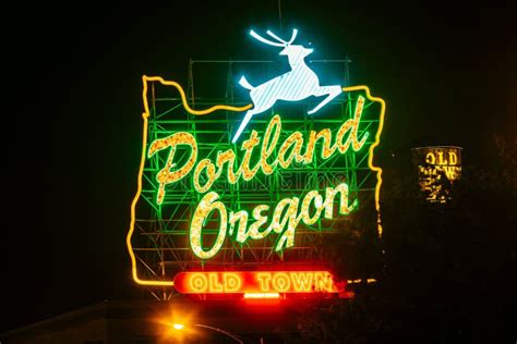 Downtown Portland Oregon Usa August 22 2018 Portland`s White Stag