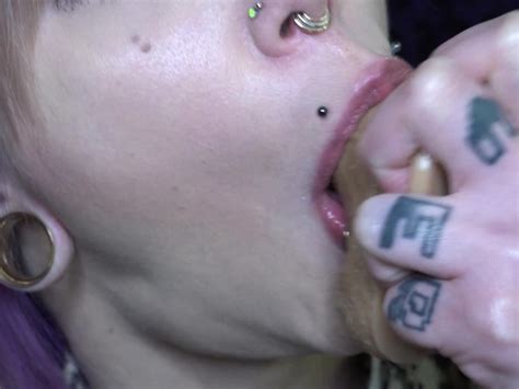 Oral Fixation Sloppy Deep Throating Dildo Lots of Spit Pt2 Vidéos Porno Gratuites YouPorn