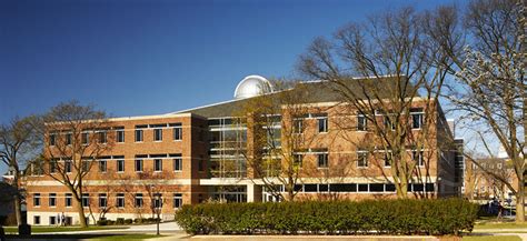 Wheaton College Illinois Overview