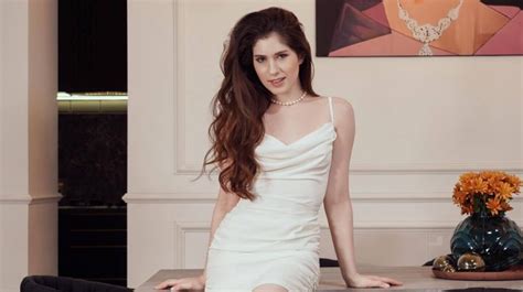 Hot Pearl Age Career Net Worth Boyfriend And More