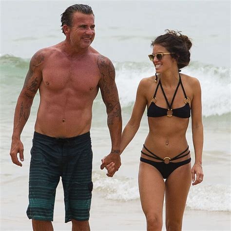 8 Sexy New AnnaLynne McCord Bikini Pics