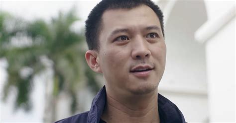 Gã giang hồ điển trai phim Người một nhà Lấy vợ hot girl ảnh quá khứ gây ngỡ ngàng