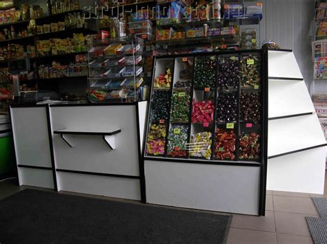 Купить витрину для магазина конфет