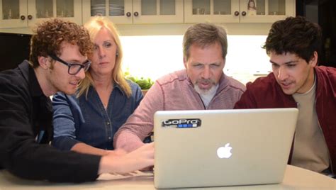 Watch Gay Twins Read Homophobic Comments With Their Parents Who Respond Perfectly Gaybuzzer