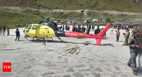 Helicopter Makes Emergency Landing In Kedarnath Dehradun News Times