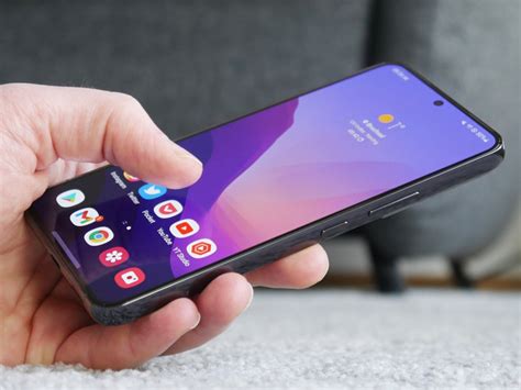 Samsung представит флагманскую серию Galaxy S23 1 февраля на