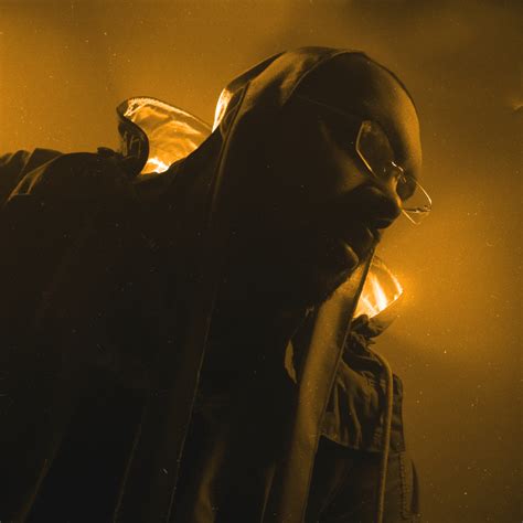 Menestrel Lyrics, Songs, and Albums | Genius