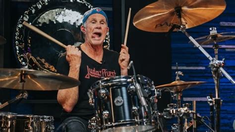 Chad Smith baterista de los Red Hot Chili Peppers está en el Detroit Lions vs Green Bay Packers