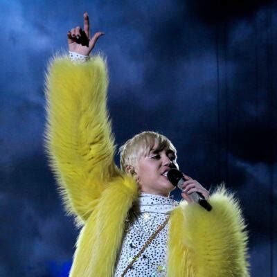 Miley Cyrus Onlyfans Leaked Nude Leaks OnlyFans