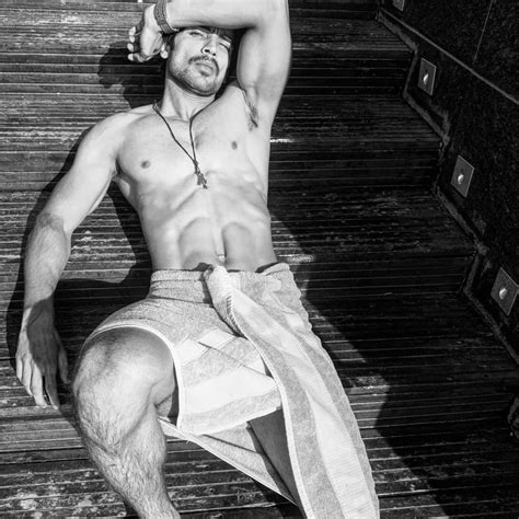 Shirtless Bollywood Men Mumbai S Hottest Male Model Poses Nude