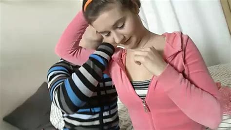 Teenie Mädchen Jenny Fer teilt leidenschaftlichen Amateur Anal xHamster