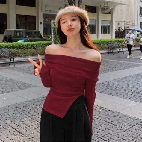 Hot Girl Off Shoulder Long Sleeve Knitted Undercoat Women S Black Sexy Irregular Slim Short Top