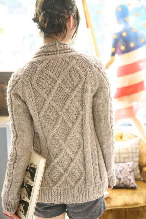 Теплая кофта спицам: схемы и описание