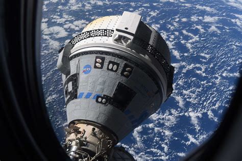 Stazione Spaziale Storico Attracco Di Starliner Gli Astronauti