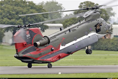 Za Royal Air Force Boeing Chinook Hc At Dunsfold Photo Id