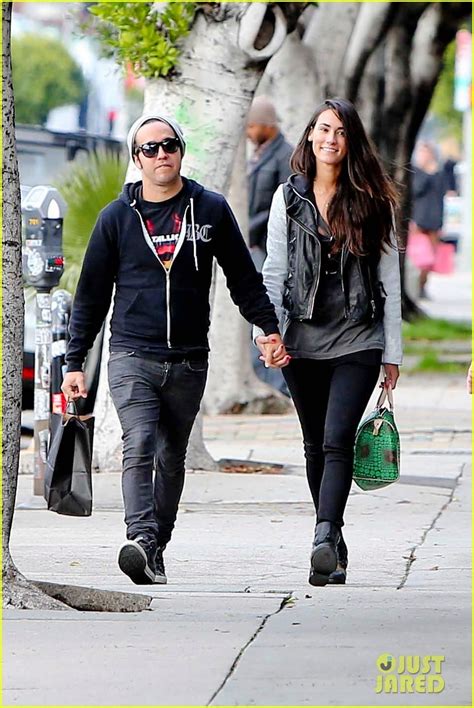 Ashlee Simpson Bikini Babe In Hawaii Photo Ashlee Simpson