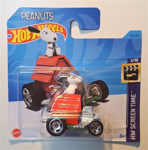 Hot Wheels Snoopy Peanuts