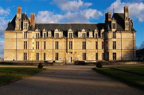 11 Must See Châteaux Outside Paris Day trip from paris Day trips