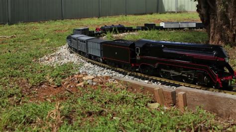 3803 and 3803 on the oval - YouTube