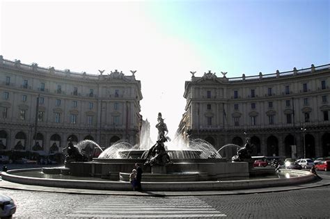 Piazza Della Repubblica A Roma Come Arrivare E Cosa Vedere