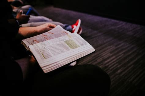 Cómo Leer La Biblia 5 Recomendaciones Para Estudiar Y Entenderla Ya