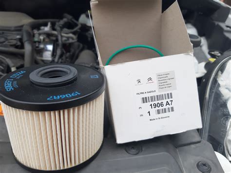 Замена топливного фильтра — Ford Kuga (1G), 2 л, 2012 года | плановое ...