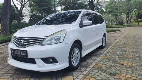 Nissan Grand Livina Hws Matic At Putih Mobil Bekas