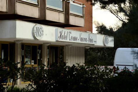 Latina Carabiniere Spara Uccide Un Uomo E Ferisce Una Donna