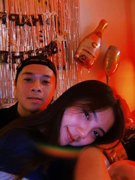 Hot Girl L M H N Khoe C N M T B N Trai M I N I L I C C Ng T