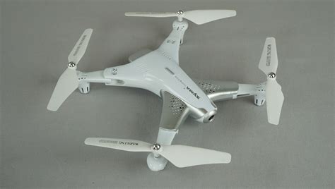 Syma Z3: A Slick Looking Folding Drone (Can It Compete with the Mavic?)