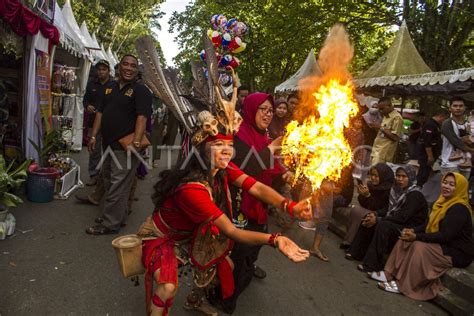 Hst Expo Jadi Ajang Promosi Umkm Daerah Antara Foto