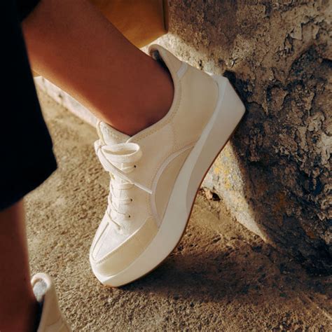 Women's Risers - Sustainable Everyday Sneakers | Allbirds