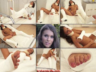Broken Devilz Gloria SLC Party Girl Returns Home For Some Naked Relaxation And Foot Play In HD