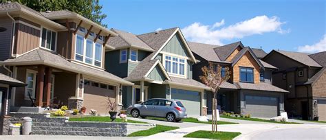 House title: What does it mean in real estate? | Rocket Homes 